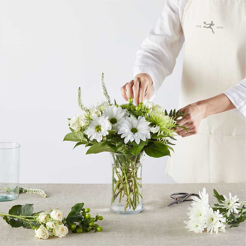 Irish Garden - A Florist Original – Great Bend Floral, Great Bend KS