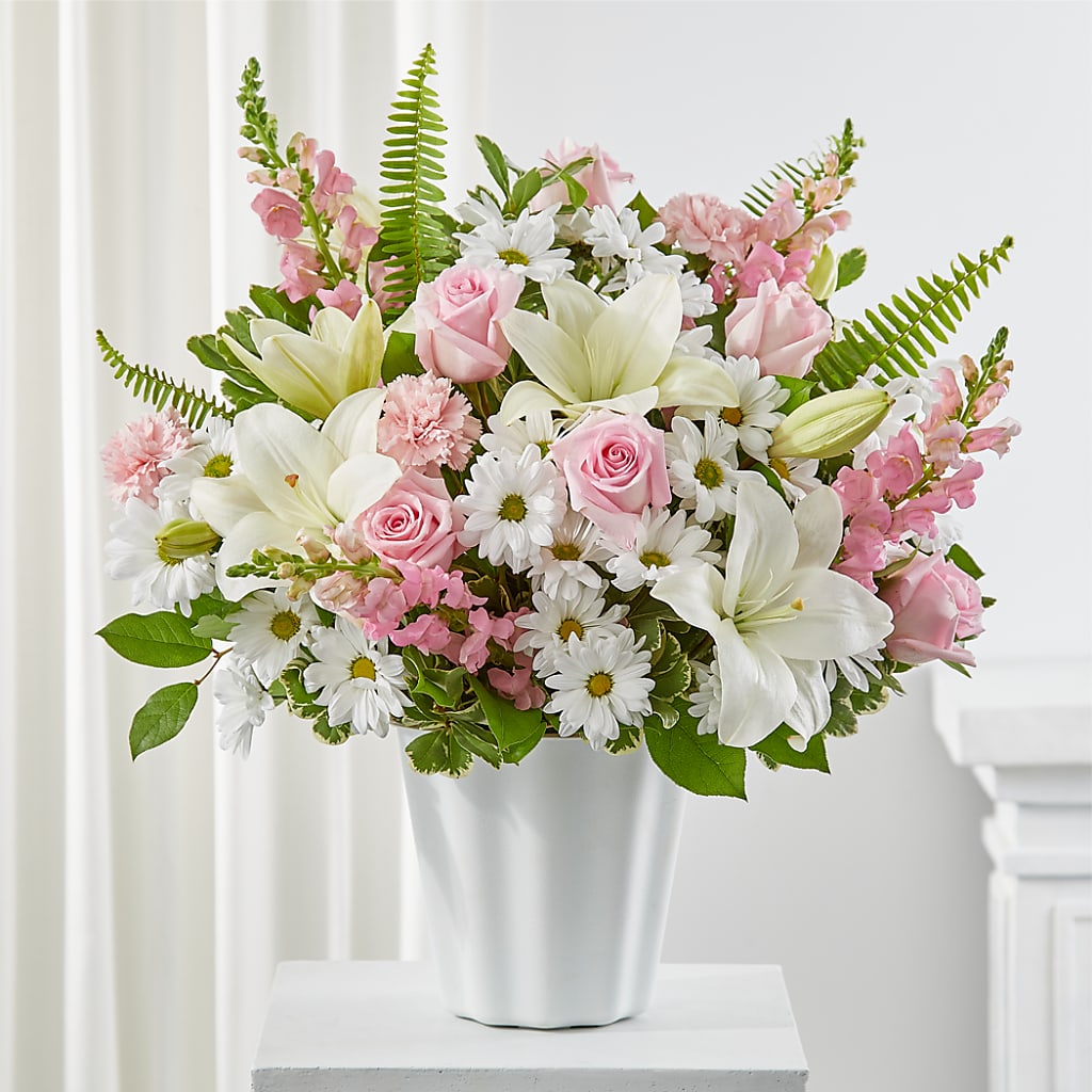 Soft Touch Tabletop Basket – Great Bend Floral, Great Bend KS
