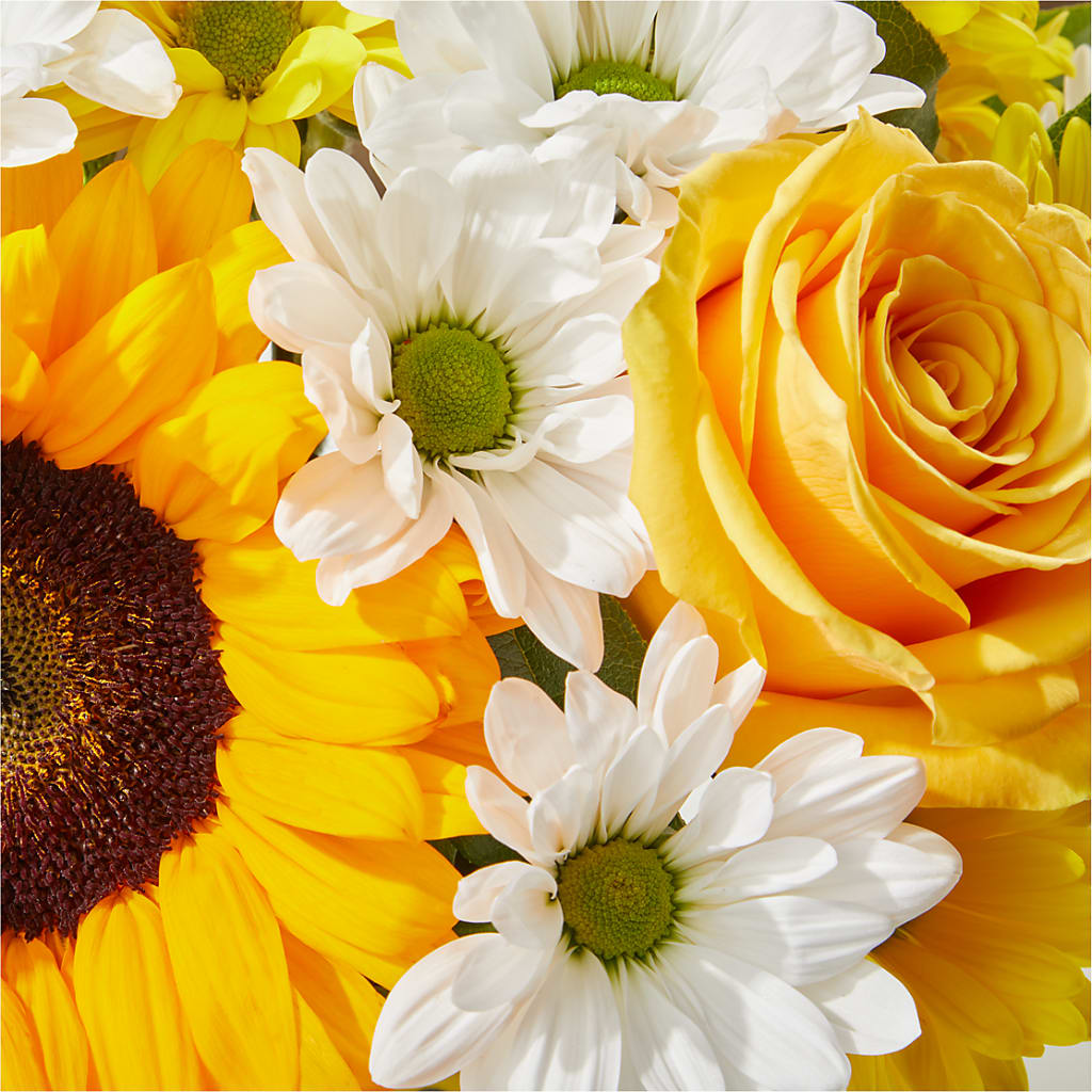 Be Happy Bouquet –  Great Bend Floral, Great Bend KS