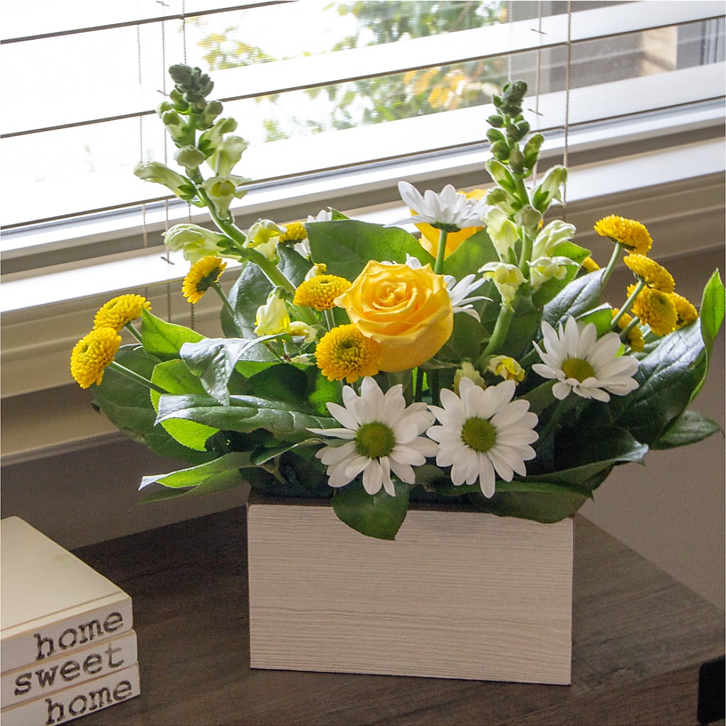 Sun Salutation Box Bouquet –  Great Bend Floral, Great Bend KS